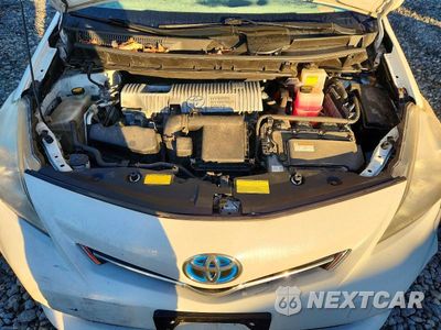 Zdjęcie 11 z 12 samochodu: 2013 TOYOTA PRIUS V FIVE VIN:JTDZN3EU5D3252319 - miniatura