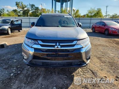 Piąte zdjęcie samochodu w środku: 2018 MITSUBISHI OUTLANDER SE VIN:JA4AD3A32JZ018722 - miniatura