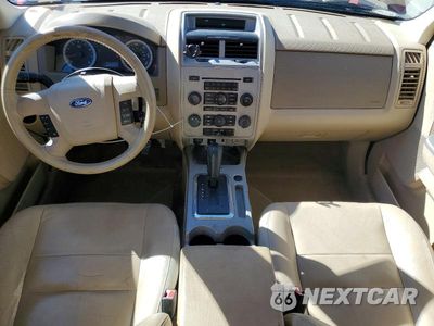 Zdjęcie 8 z 13 samochodu: 2011 FORD ESCAPE XLT VIN:1FMCU0DG6BKA21026 - miniatura