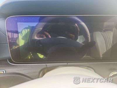 Zdjęcie 9 z 13 samochodu: 2018 MERCEDES-BENZ E 400 VIN:WDD1K6FB5JF026821 - miniatura