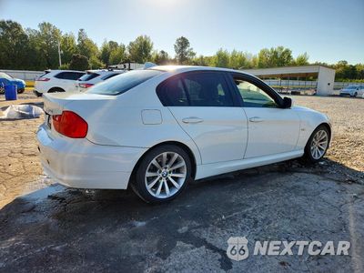 Trzecie zdjęcie samochodu z tyłu: 2011 BMW 328 I VIN:WBAPH7G57BNM56727 - miniatura