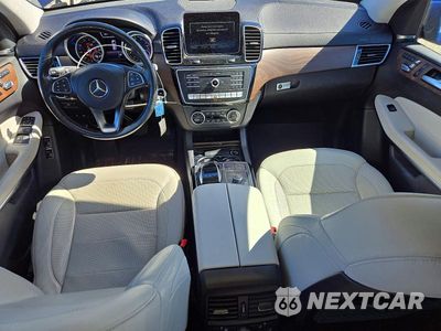 Zdjęcie 8 z 12 samochodu: 2018 MERCEDES-BENZ GLS 550 4MATIC VIN:4JGDF7DE3JB161491 - miniatura