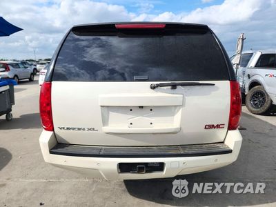 Zdjęcie 6 z 13 samochodu: 2013 GMC YUKON XL C1500 SLT VIN:1GKS1KE07DR142605 - miniatura