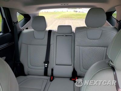 Zdjęcie 10 z 14 samochodu: 2024 HYUNDAI TUCSON LIMITED VIN:5NMJECDE2RH371395 - miniatura