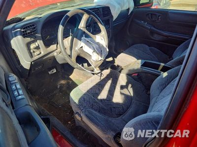 Zdjęcie 8 z 12 samochodu: 2001 CHEVROLET S TRUCK S10 VIN:1GCDT13WX1K167681 - miniatura