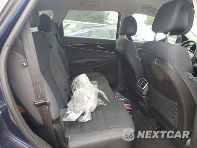 Zdjęcie 11 z 13 samochodu: 2016 KIA SORENTO LX VIN:5XYPG4A30GG102901 - miniatura