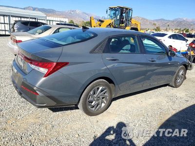 Trzecie zdjęcie samochodu z tyłu: 2025 HYUNDAI ELANTRA HYBRID BLUE VIN:KMHLM4DJ3SU148534 - miniatura