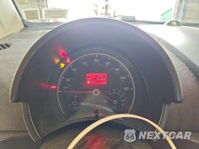 Zdjęcie 9 z 12 samochodu: 2010 VOLKSWAGEN NEW BEETLE VIN:3VWRG3AL4AM009535 - miniatura