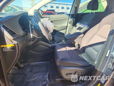 Zdjęcie 7 z 13 samochodu: 2017 HYUNDAI TUCSON SE VIN:KM8J3CA47HU317305 - miniatura