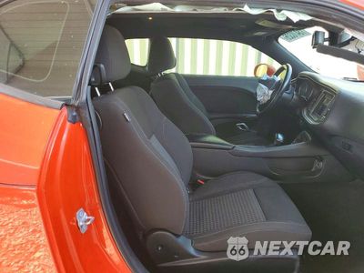 Zdjęcie 10 z 12 samochodu: 2021 DODGE CHALLENGER SXT VIN:2C3CDZAG6MH564288 - miniatura