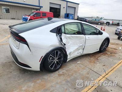 Trzecie zdjęcie samochodu z tyłu: 2024 TOYOTA PRIUS XLE VIN:JTDADABU5R3020898 - miniatura