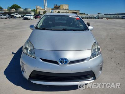 Piąte zdjęcie samochodu w środku: 2015 TOYOTA PRIUS TWO VIN:JTDKN3DU8F0445538 - miniatura