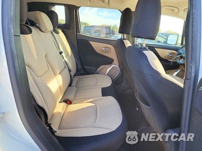 Zdjęcie 11 z 13 samochodu: 2015 JEEP RENEGADE LATITUDE VIN:ZACCJBBT2FPB79058 - miniatura