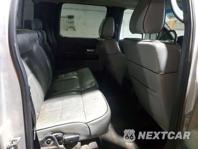 Zdjęcie 10 z 12 samochodu: 2006 LINCOLN MARK LT VIN:5LTPW18536FJ13446 - miniatura