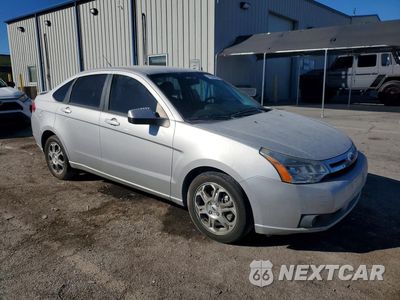 Czwarte zdjęcie samochodu z boku: 2009 FORD FOCUS SES VIN:1FAHP36N69W128763 - miniatura