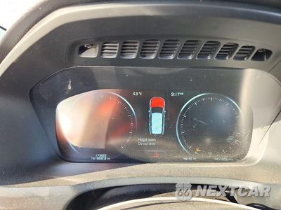 Zdjęcie 9 z 13 samochodu: 2016 VOLVO XC90 T6 VIN:YV4A22PK5G1073044 - miniatura