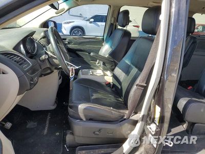 Zdjęcie 7 z 13 samochodu: 2015 CHRYSLER TOWN & COUNTRY TOURING VIN:2C4RC1BG9FR710978 - miniatura