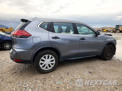 Trzecie zdjęcie samochodu z tyłu: 2018 NISSAN ROGUE S VIN:JN8AT2MV1JW306219 - miniatura