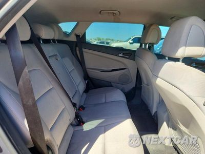 Zdjęcie 10 z 12 samochodu: 2017 HYUNDAI TUCSON SE VIN:KM8J33A4XHU252661 - miniatura
