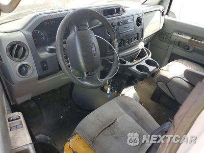 Zdjęcie 8 z 13 samochodu: 2009 FORD ECONOLINE E350 SUPER DUTY WAGON VIN:1FBNE31L69DA38781 - miniatura