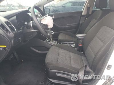 Zdjęcie 7 z 13 samochodu: 2018 KIA FORTE LX VIN:3KPFK4A76JE239875 - miniatura