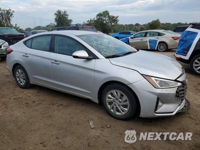 Czwarte zdjęcie samochodu z boku: 2019 HYUNDAI ELANTRA SE VIN:KMHD74LF0KU775314 - miniatura