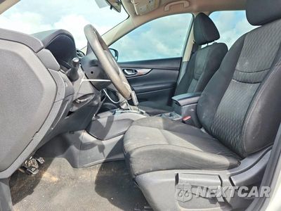 Zdjęcie 7 z 14 samochodu: 2017 NISSAN ROGUE S VIN:KNMAT2MT6HP515602 - miniatura