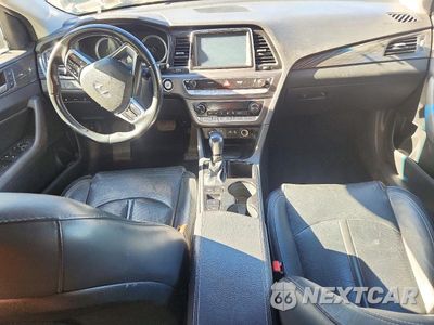 Zdjęcie 8 z 13 samochodu: 2019 HYUNDAI SONATA LIMITED VIN:5NPE34AF3KH808002 - miniatura