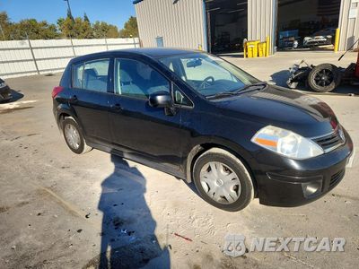 Czwarte zdjęcie samochodu z boku: 2011 NISSAN VERSA 1.8 S VIN:3N1BC1CP7BL406669 - miniatura