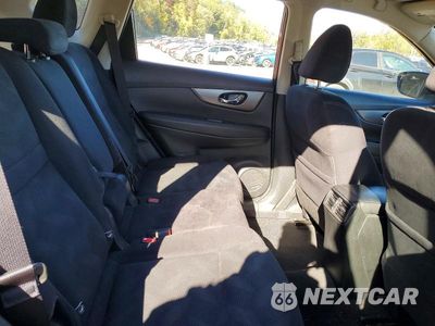 Zdjęcie 11 z 13 samochodu: 2016 NISSAN ROGUE S VIN:JN8AT2MV0GW135133 - miniatura