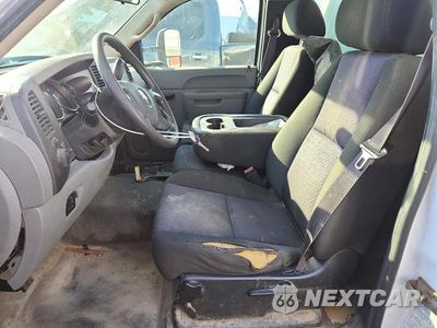 Zdjęcie 7 z 12 samochodu: 2014 CHEVROLET SILVERADO C3500 VIN:1GB3CZC80EF150290 - miniatura