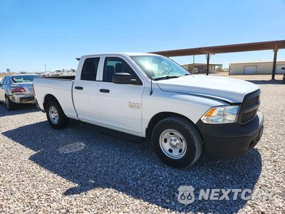 Czwarte zdjęcie samochodu z boku: 2018 RAM 1500 ST VIN:1C6RR6FG2JS210858 - miniatura