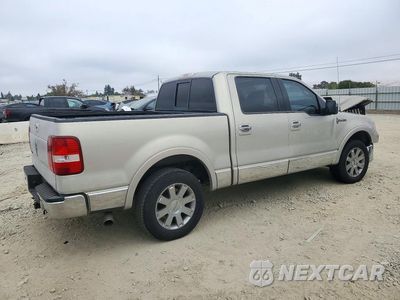 Trzecie zdjęcie samochodu z tyłu: 2006 LINCOLN MARK LT VIN:5LTPW16586FJ12456 - miniatura