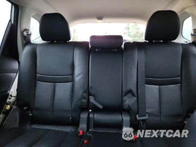 Zdjęcie 10 z 14 samochodu: 2016 NISSAN ROGUE SL VIN:5N1AT2MV2GC918107 - miniatura