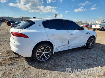 Trzecie zdjęcie samochodu z tyłu: 2023 MASERATI GRECALE MODENA VIN:ZN682AVM4P7427518 - miniatura