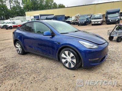 Czwarte zdjęcie samochodu z boku: 2021 TESLA MODEL Y VIN:5YJYGDEE3MF071369 - miniatura
