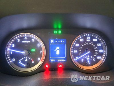 Zdjęcie 9 z 13 samochodu: 2018 HYUNDAI TUCSON SEL VIN:KM8J3CA46JU599510 - miniatura