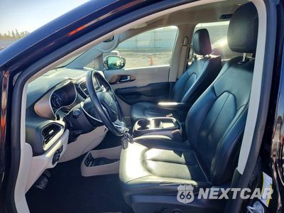 Zdjęcie 7 z 13 samochodu: 2019 CHRYSLER PACIFICA TOURING L VIN:2C4RC1BG7KR575641 - miniatura