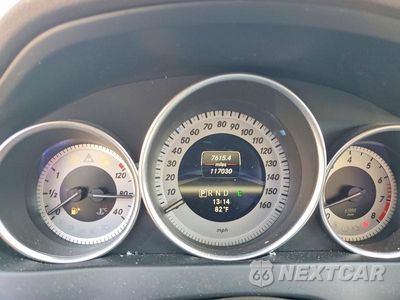 Zdjęcie 9 z 13 samochodu: 2013 MERCEDES-BENZ C 300 4MATIC VIN:WDDGF8AB9DR254132 - miniatura