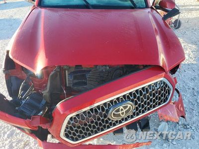 Zdjęcie 11 z 12 samochodu: 2019 TOYOTA TACOMA TRD OFF-ROAD VIN:3TMCZ5AN6KM248599 - miniatura