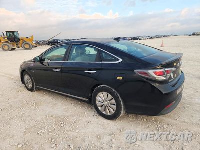 Drugie zdjęcie samochodu z przodu: 2017 HYUNDAI SONATA HYBRID SE VIN:KMHE24L30HA072671 - miniatura