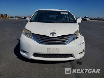 Piąte zdjęcie samochodu w środku: 2011 TOYOTA SIENNA XLE 7-PASSENGER VIN:5TDDK3DC9BS001780 - miniatura