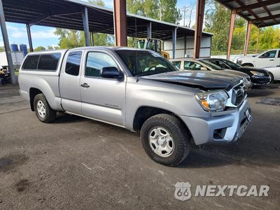 Czwarte zdjęcie samochodu z boku: 2015 TOYOTA TACOMA BASE VIN:5TFTX4CN3FX062404 - miniatura