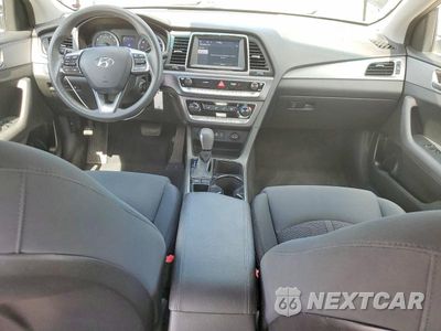 Zdjęcie 8 z 12 samochodu: 2018 HYUNDAI SONATA SE VIN:5NPE24AF0JH670873 - miniatura