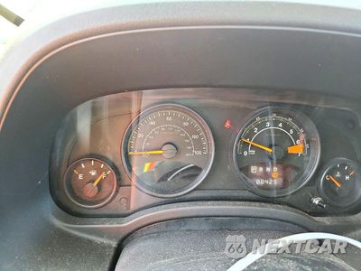 Zdjęcie 9 z 13 samochodu: 2015 JEEP PATRIOT LATITUDE VIN:1C4NJRFB2FD290677 - miniatura