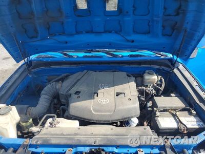 Zdjęcie 12 z 13 samochodu: 2007 TOYOTA FJ CRUISER BASE VIN:JTEBU11F370026510 - miniatura