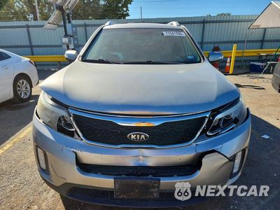 Piąte zdjęcie samochodu w środku: 2015 KIA SORENTO LX VIN:5XYKT4A6XFG552750 - miniatura