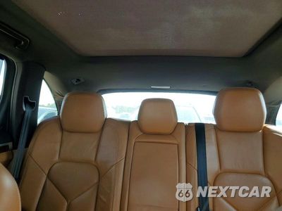 Zdjęcie 10 z 13 samochodu: 2011 PORSCHE CAYENNE S VIN:WP1AB2A2XBLA53816 - miniatura