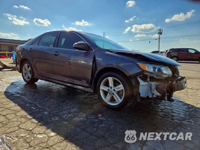 Czwarte zdjęcie samochodu z boku: 2014 TOYOTA CAMRY HYBRID SE VIN:4T1BD1FK7EU136682 - miniatura