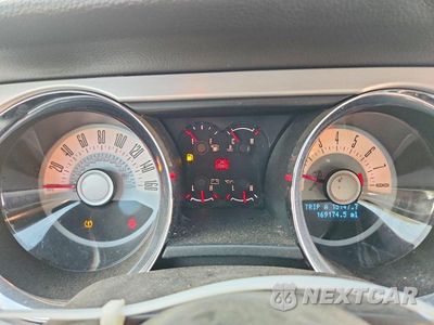 Zdjęcie 9 z 13 samochodu: 2011 FORD MUSTANG VIN:1ZVBP8AM3B5165919 - miniatura